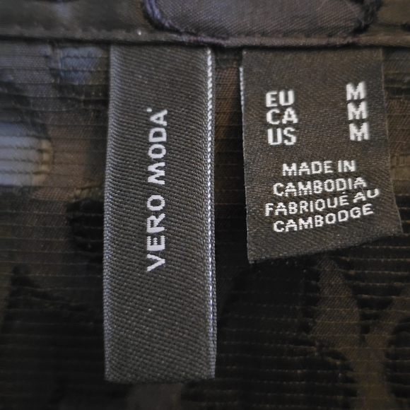 Vero Moda Vigo Heart Pattern Blouse, Sz M - Picture 7 of 8